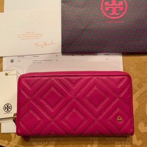 Tory Burch Fleming zip continental leather wallet